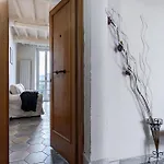Guesthost - Urban Oasis - With Garden *