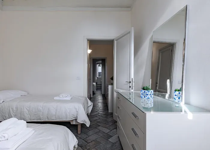 Apartament Guesthost - Urban Oasis - With Garden Perugia