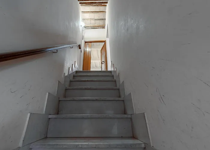 Guesthost - Urban Oasis - With Garden Perugia