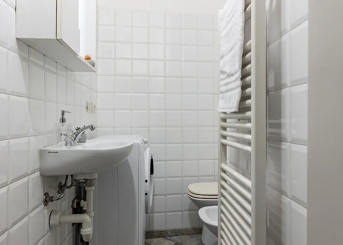 Guesthost - Urban Oasis - With Garden Perugia