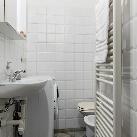 Guesthost - Urban Oasis - Central Apartment With Garden Περούτζια