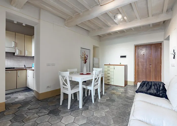 Apartman Guesthost - Urban Oasis - With Garden